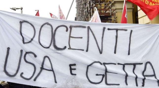 La Scuola Oggi In Piazza: «basta Con I Proclami Sulla Centralità ...